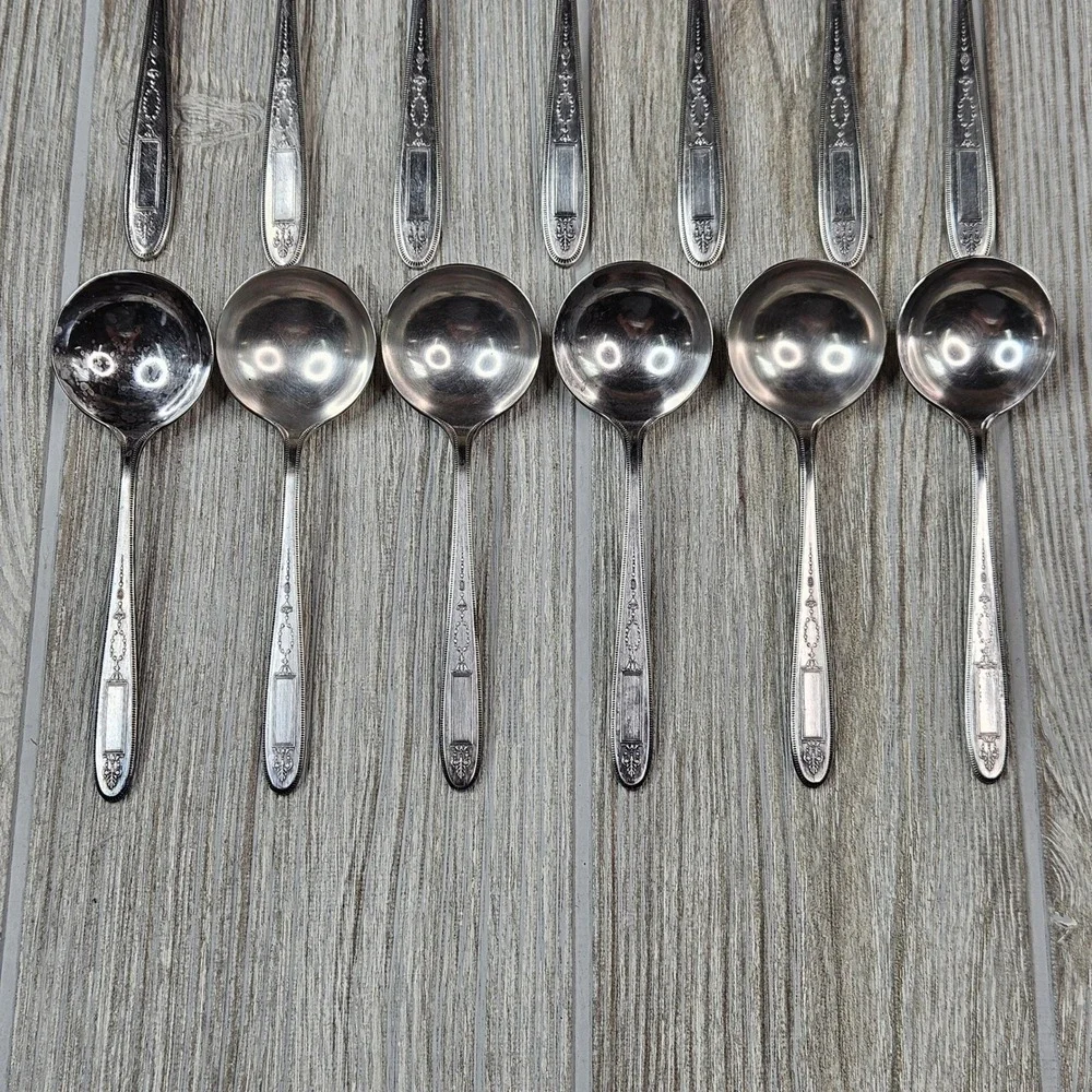 Oneida Community‎ Plate Grosvenor Set 13 Pcs Teaspoons Bouillon Soup Spoons